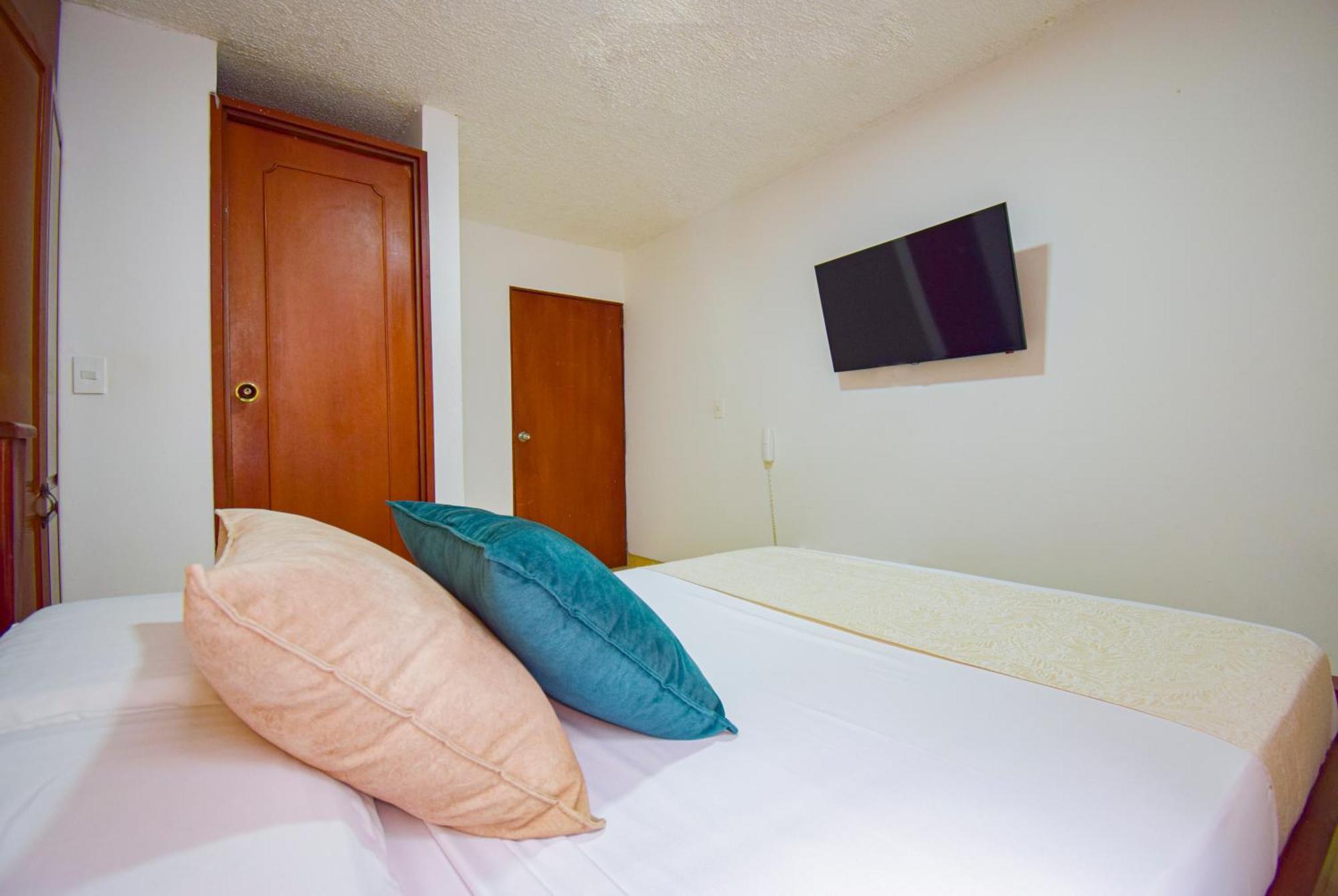 Hotel Toledo Plaza Armenia  Eksteriør bilde