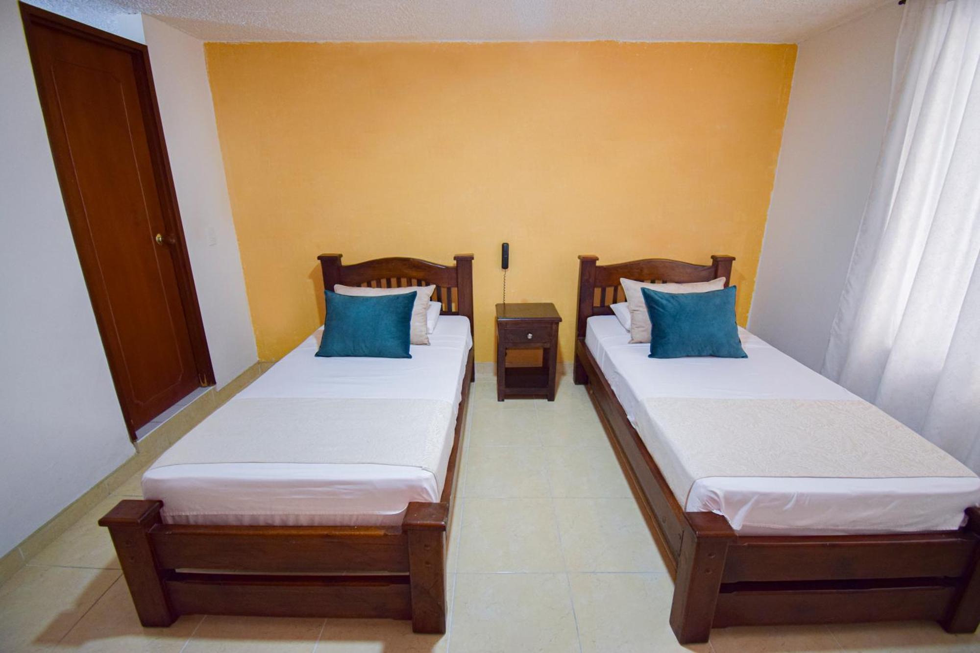 Hotel Toledo Plaza Armenia  Eksteriør bilde