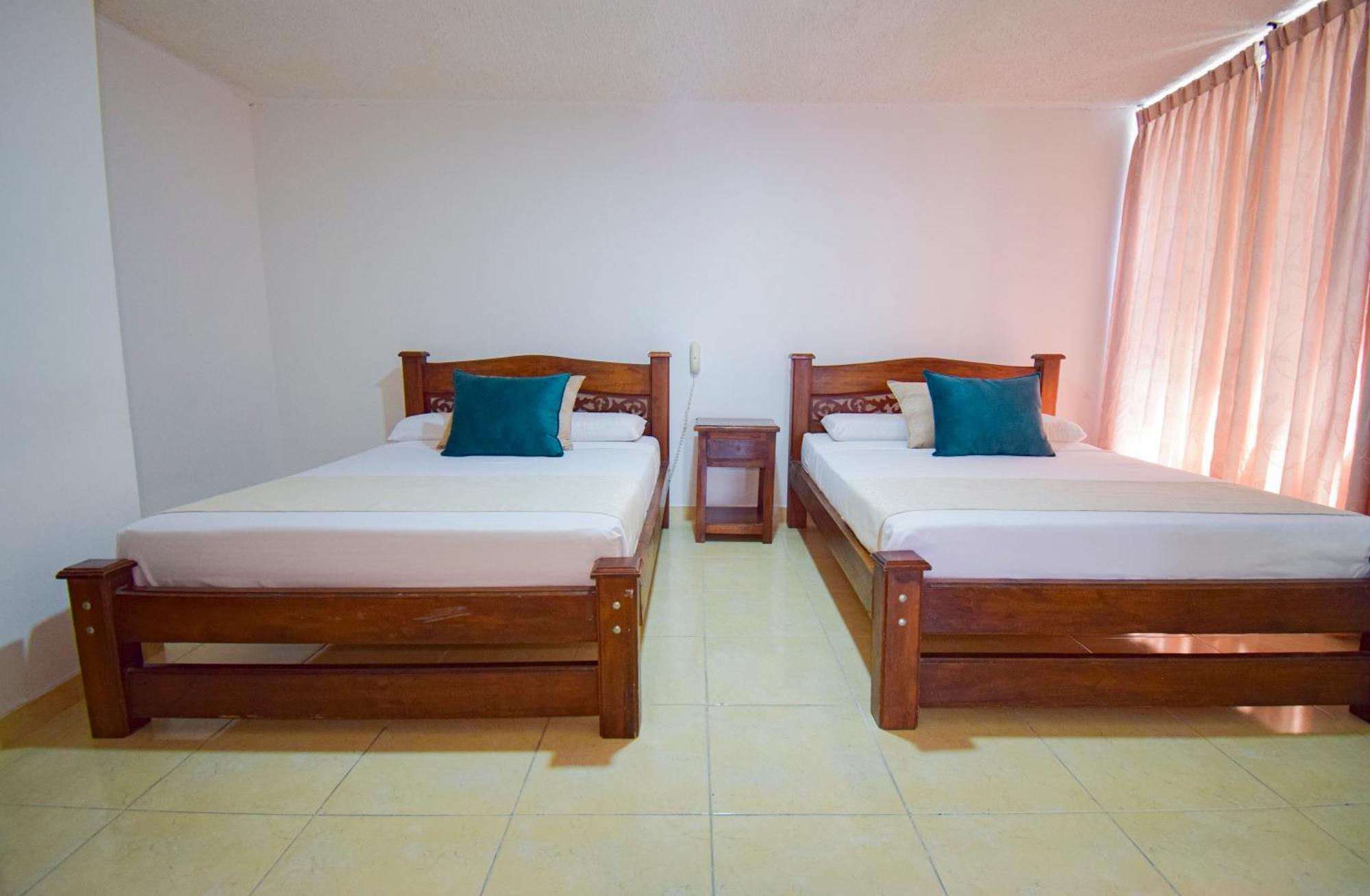 Hotel Toledo Plaza Armenia  Eksteriør bilde
