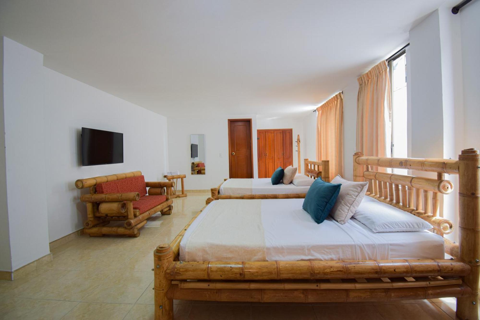 Hotel Toledo Plaza Armenia  Eksteriør bilde