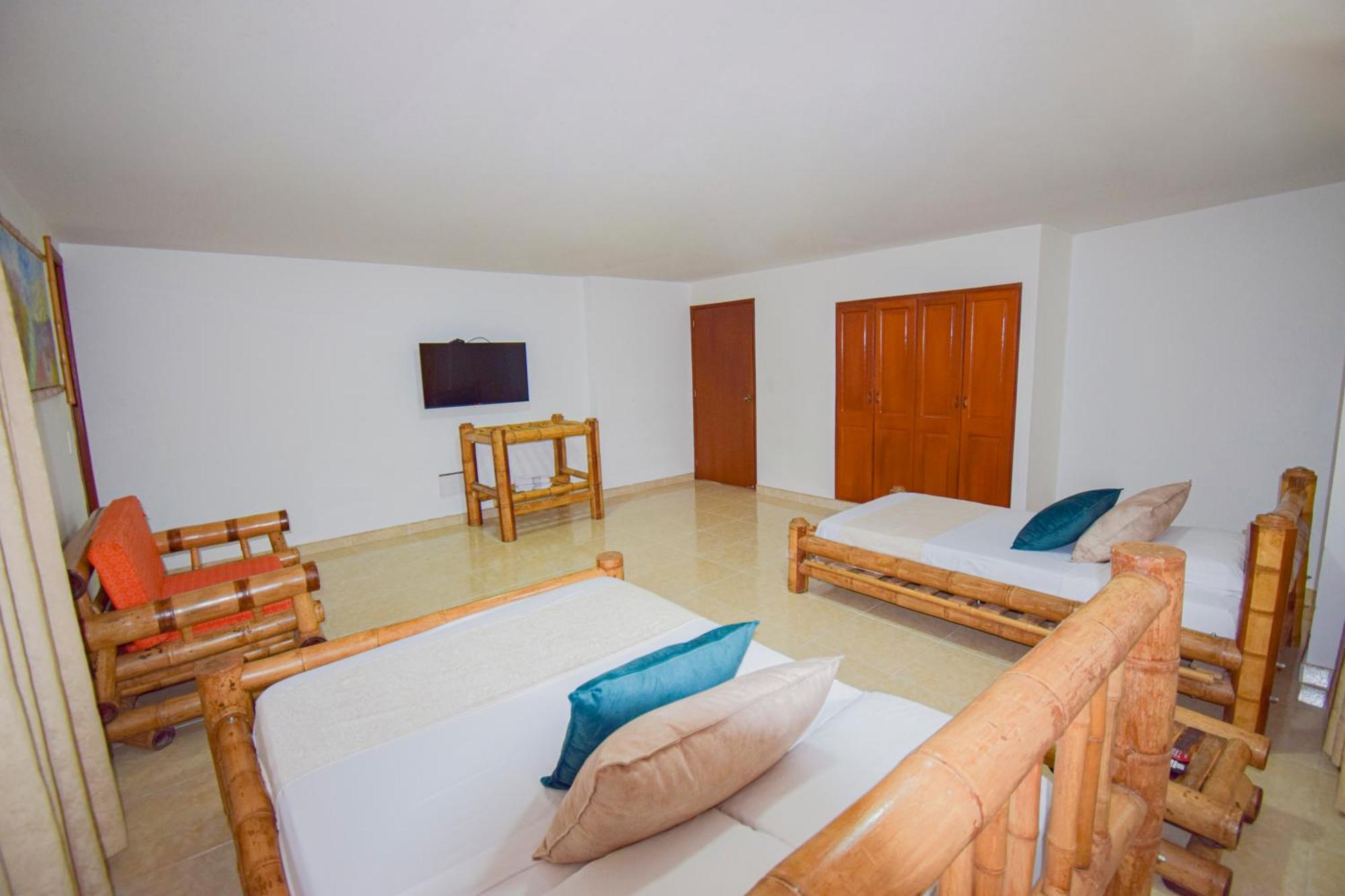 Hotel Toledo Plaza Armenia  Eksteriør bilde