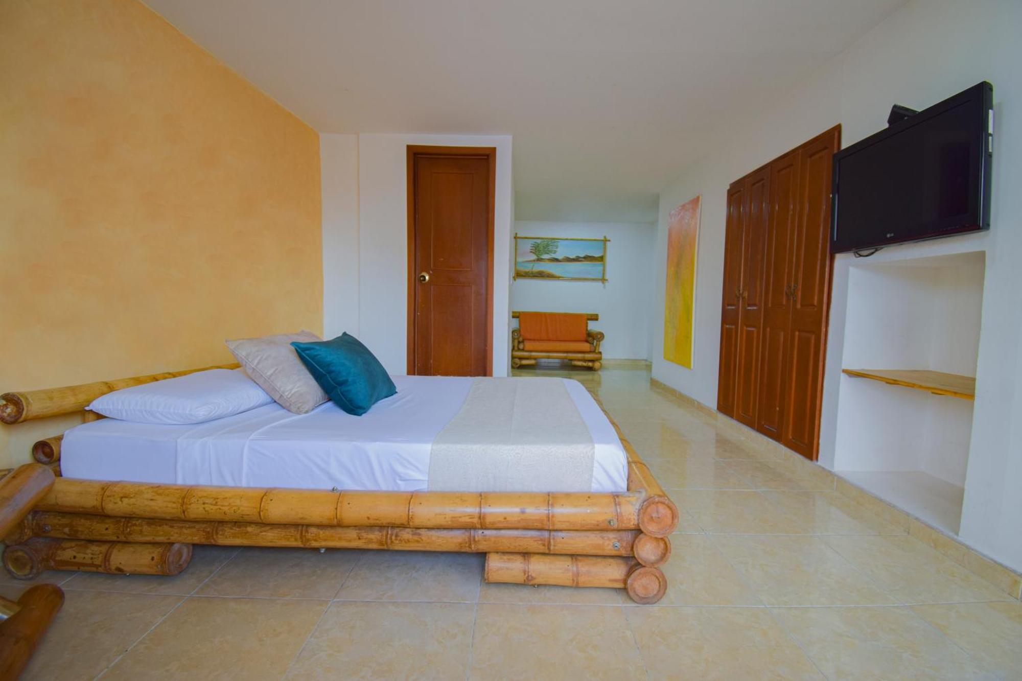 Hotel Toledo Plaza Armenia  Eksteriør bilde