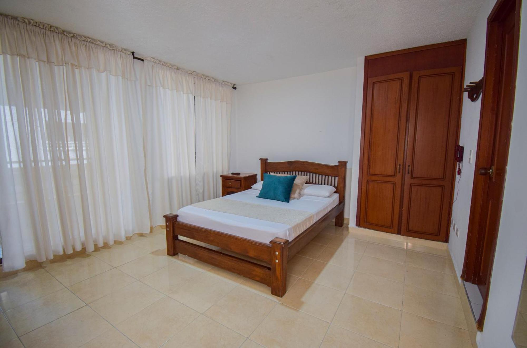 Hotel Toledo Plaza Armenia  Eksteriør bilde