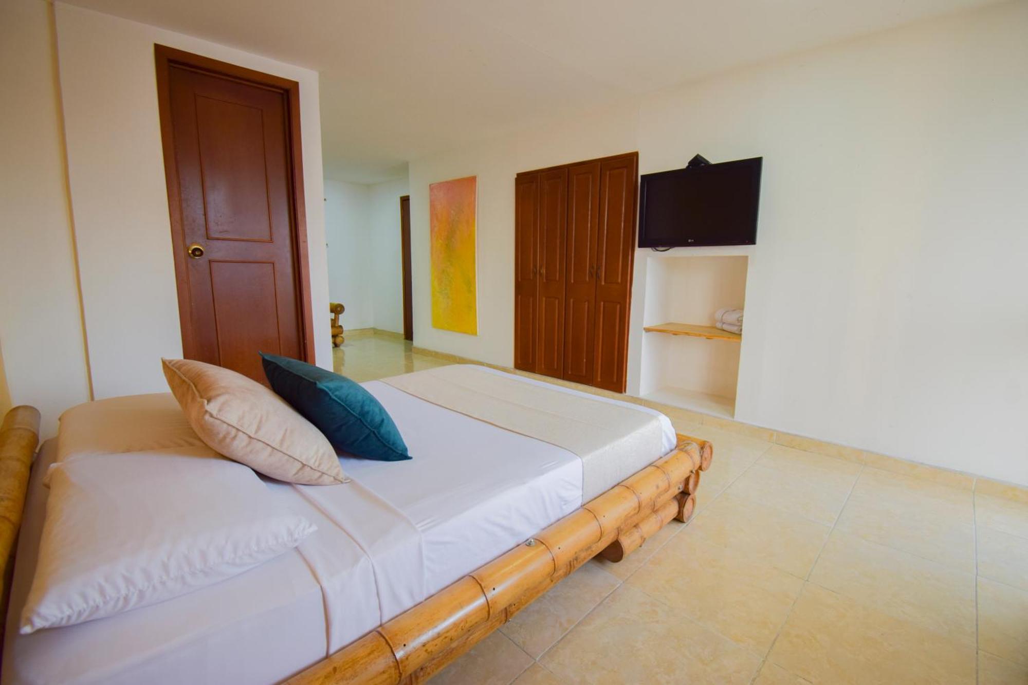 Hotel Toledo Plaza Armenia  Eksteriør bilde